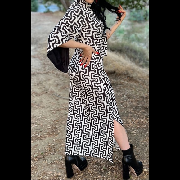 NWT Mod Retro Black & White Maxi Kimono Sleeve Dress - Picture 5 of 8